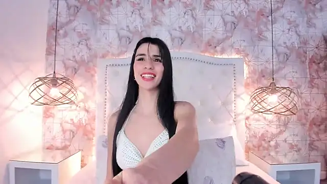 ScarletMore's Live XXX Chat