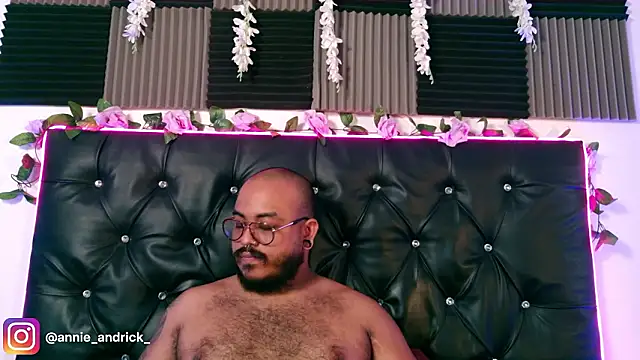 Show Webcam de _Annie_Andrick_