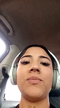 lovershorniesのライブXXXチャット