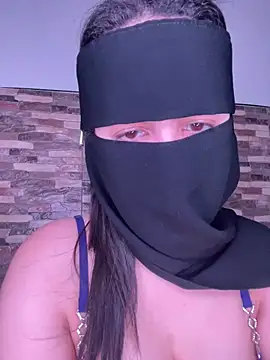 Soft-Babygirl Adlı Modelin Canlı XXX Sohbeti