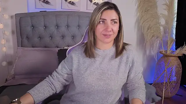 Isabella_ltn Live XXX chat