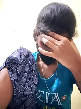 ramyasri-'s Live XXX Chat