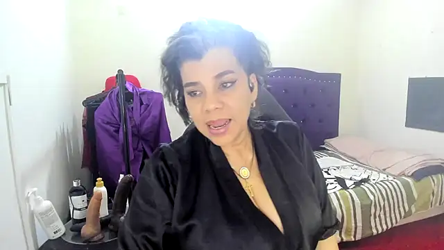 vikyadams 网络视讯表演