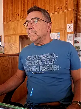 Show modela darialmas na web-kameri