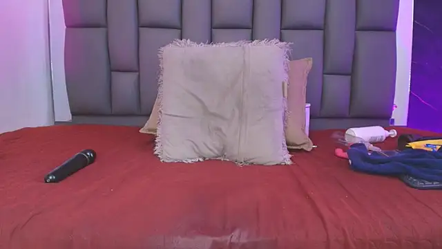 _MiaBrown_ Chat XXX live