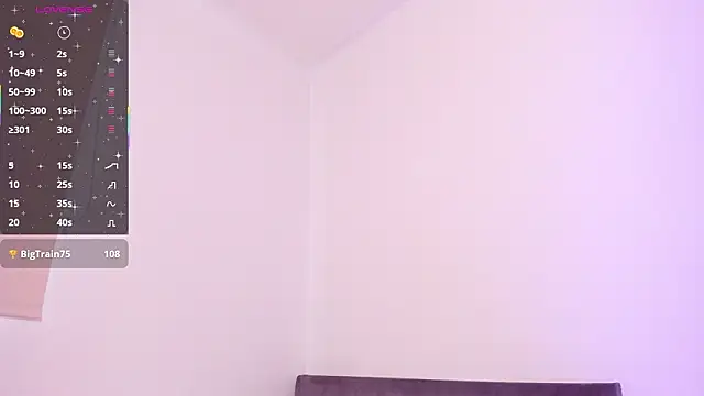 Lucyortiz_ élő XXX-chatje