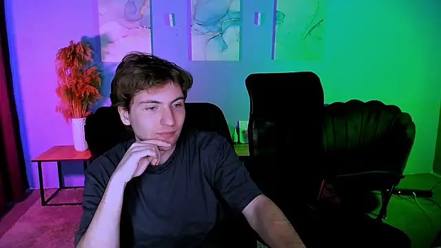 Вебкам-шоу travis_wolf_