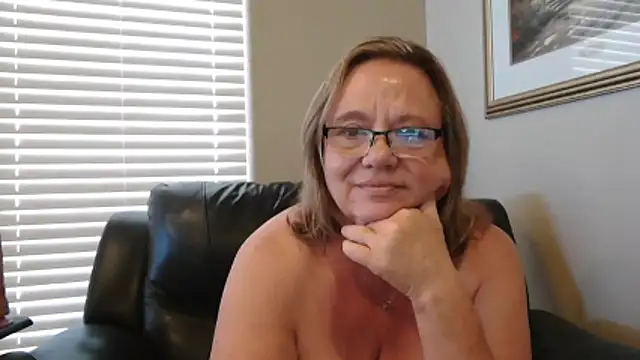 BustyAnnie's Webcam Show