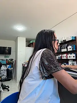 pregnant_sofii18's Live XXX Chat