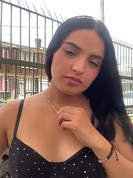 Chat XXX ao vivo de Bella_Pinkk