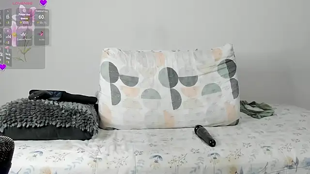 adenile5's Live XXX Chat