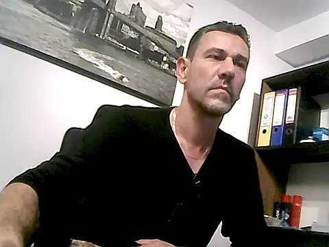 mastercharisma35 Live XXX Chat