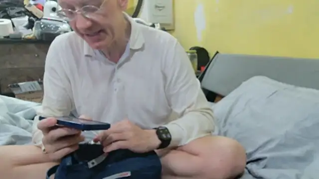 Lacht_Liden Live XXX-chat