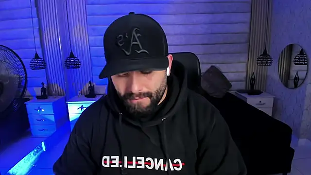 دردشة jhon_bear03 الجنسية المباشرة