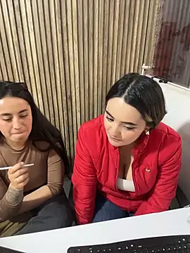 Antonella_Julieta's Live XXX Chat