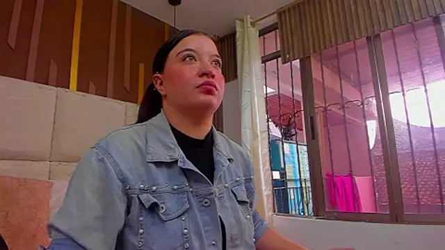 XXX chat uživo modela AmbarGills