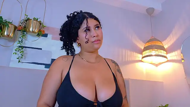 XXX chat uživo modela AngelIinHell