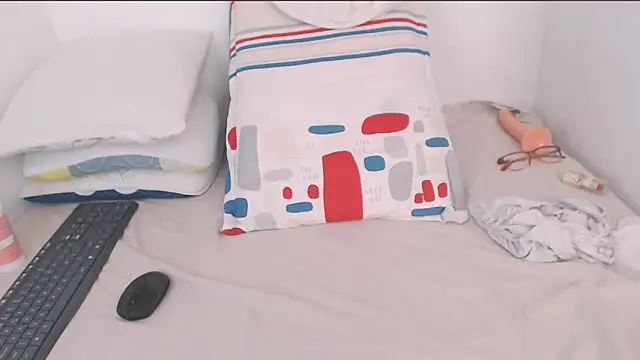 XXX chat uživo modela shunrei_saan