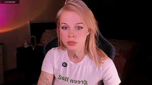 Polusladkoye Pertunjukan Webcam