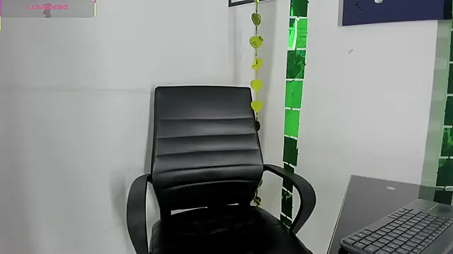 Nanku_Na's Live XXX Chat