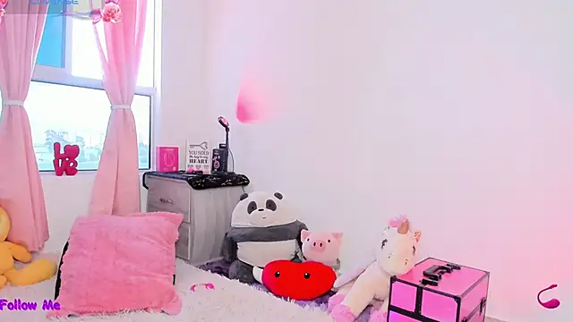 SophieRossi লাইভ XXX চ্যাট