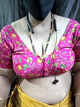 bhuvana_555 Adlı Modelin Canlı XXX Sohbeti