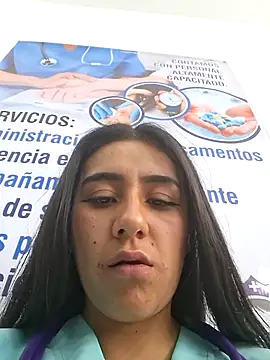 دردشة CAROLINE__07 الجنسية المباشرة