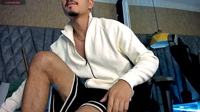 NicolaiKarav 现场XXX聊天