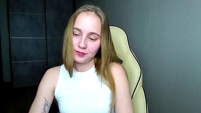 christimontero: απευθείας συνομιλία ΧΧΧ