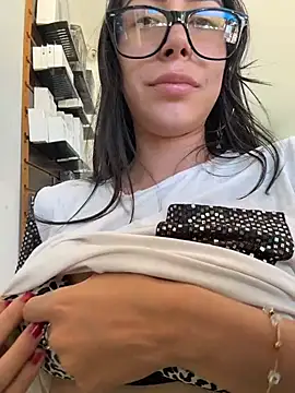 pregnant_sofii18: онлайн-секс-чат