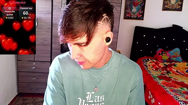 samael1107's Live XXX Chat