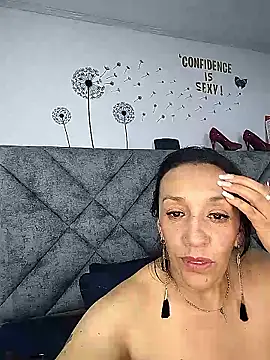 Živý XXX chat Shantey_Laurent