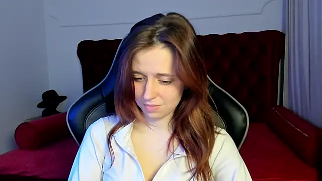 دردشة FreyaVey الجنسية المباشرة