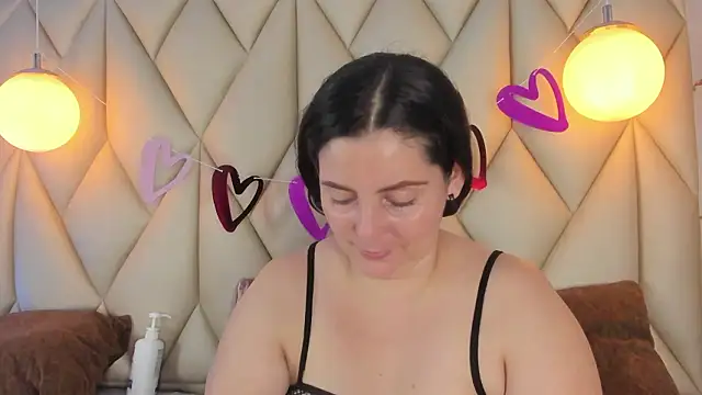 angelswets Adlı Modelin Canlı XXX Sohbeti