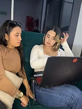 Antonella_Julieta: онлайн-секс-чат