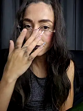 BabyyMetal 라이브 XXX 채팅