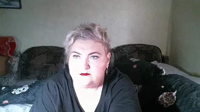 Lana555 লাইভ XXX চ্যাট