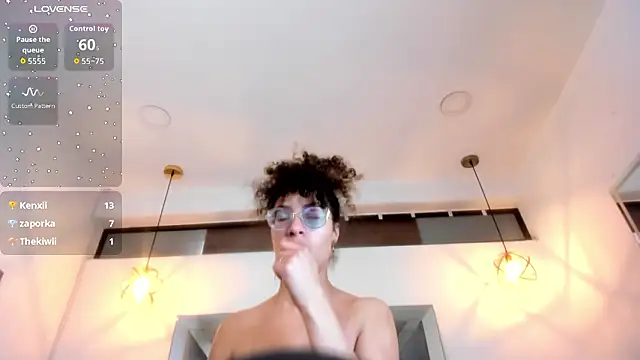 Chatroom XXX en direct de Hanna_Cornee_