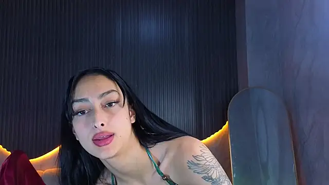 Chat +18 de Tifany_Tx ao vivo