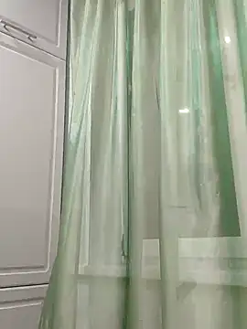 Zulfiya_Bruce Show in webcam