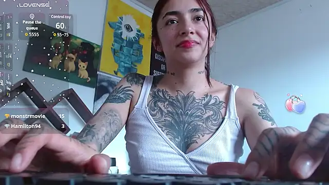 ZoeBakers_'s Live XXX Chat