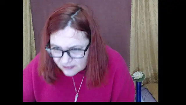 PlayfullMature's Live XXX Chat