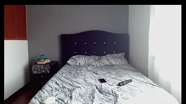 Онлайн чат XXX Emilia_1995