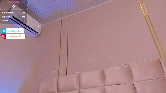 Chat +18 de Melany__08 ao vivo