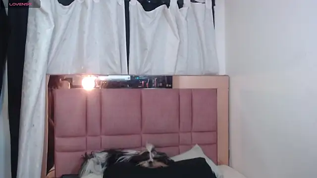 saraymoon's Live XXX Chat