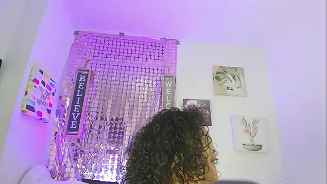 AnaDalila_Latina Chat XXX in diretta