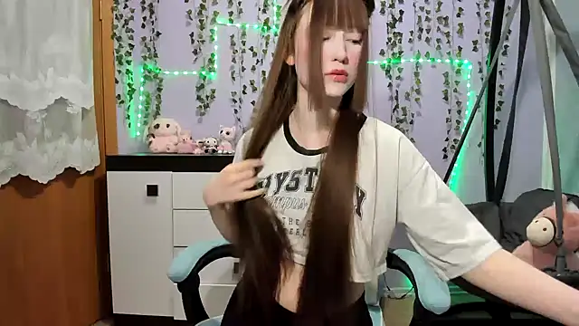 Yoonhee_ki's Live XXX Chat