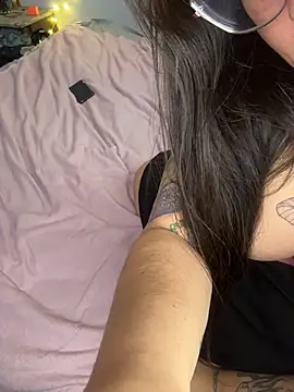 Pertunjukan Kamera Web Mizztikaa