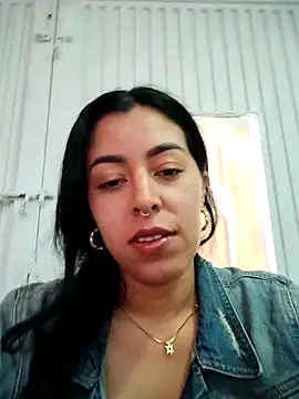 Chatroom XXX en direct de Luianna