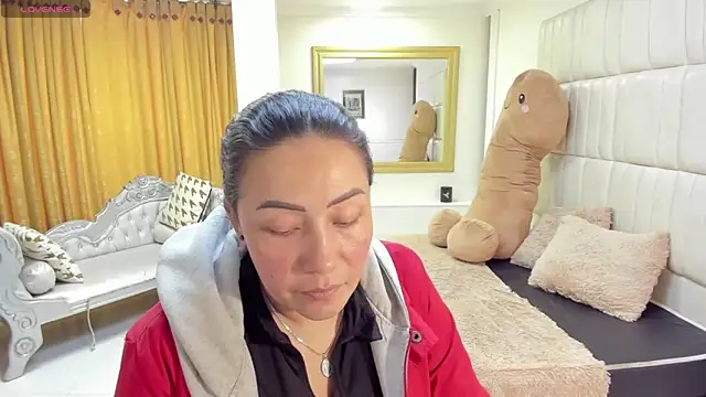 Chat +18 de gaby_trent ao vivo